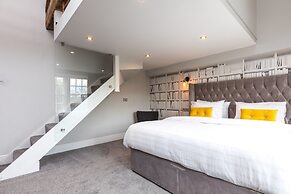 The Lawrence Hotel