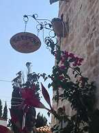 Eski Tas Otel
