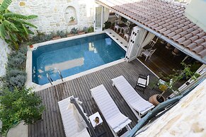 Eski Tas Otel