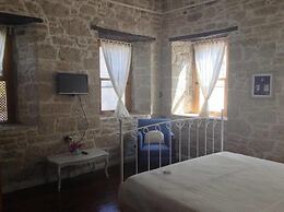 Eski Tas Otel