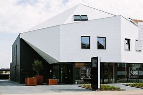 TRUST Hotel