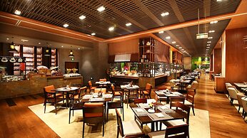 HUALUXE Wuxi Taihu by IHG