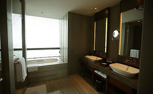 HUALUXE Wuxi Taihu by IHG