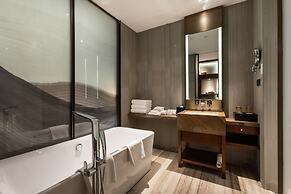 HUALUXE Wuxi Taihu by IHG