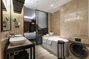 HUALUXE Wuxi Taihu by IHG