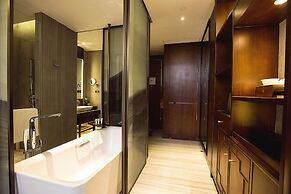 HUALUXE Wuxi Taihu by IHG