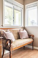 Fraser River Richmond Bed & Breakfast