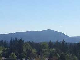 Private Suite in Cowichan Country