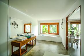 The Pandora Hotel
