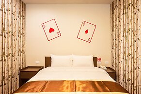 A Ace Hotel