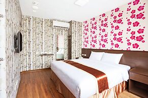 A Ace Hotel