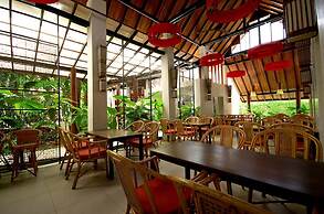 AYARA VILLAS KHAOLAK