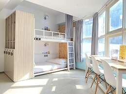 Flyinn Hostel