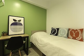 Flyinn Hostel