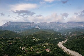 Gefiri Plakas Hotel