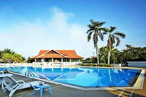 Pinehurst Golf Club & Hotel