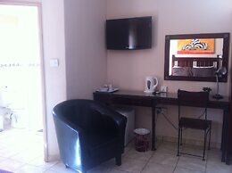 Cactus Inn