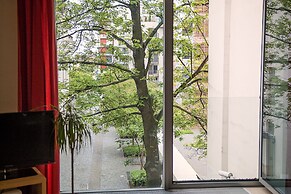 Modern & cozy apartment close to Center