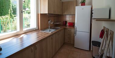 2 Bedroom Home near Prague Castle