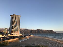 Loddeys Ocean View Apartments