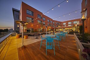Hyatt Place Eugene / Oakway Center