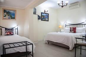 Blue Diamond Lodge