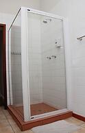 Del Roza Guest House