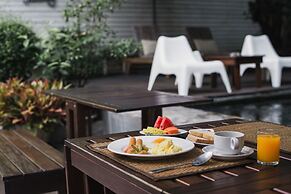 Issara by d Hostel