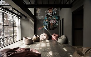 Issara by d Hostel