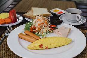 Issara by d Hostel