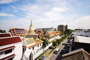 Issara by d Hostel