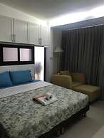 Nine Place Sukhumvit 40 - Hostel