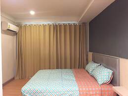 Nine Place Sukhumvit 40 - Hostel