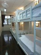 Nine Place Sukhumvit 40 - Hostel