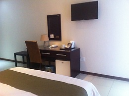 Emerald Hotel