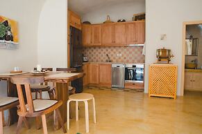 Flora's House