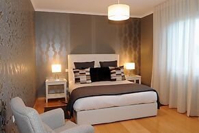 Vila do Vale by MHM