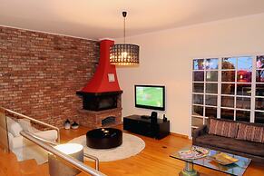 Vila do Vale by MHM