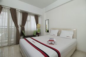 RedDoorz Apartment @ Margonda Residence 3