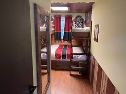 Gulliver's Hotel