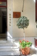 Art Gallery Hotel