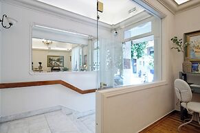 Art Gallery Hotel