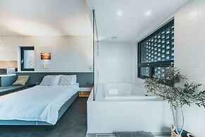 Jeju Bricks Hotel