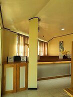 S-E Hotel and Residence