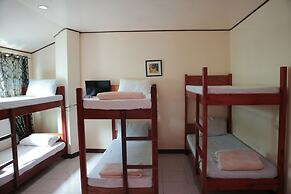 S-E Hotel and Residence