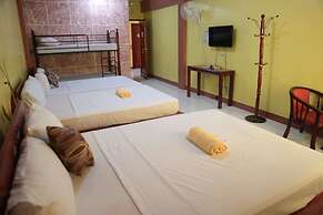 Centillo Travellers Inn