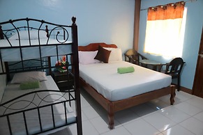 Centillo Travellers Inn