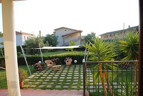 Larus Hotel