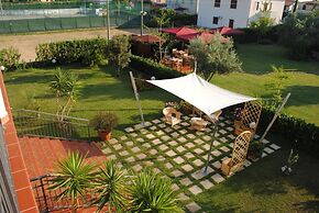 Larus Hotel