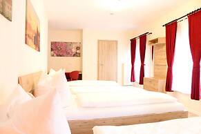 Garni City Hotel